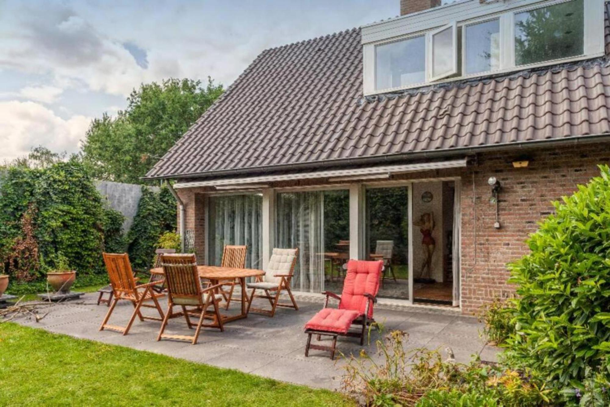 Ground Floor And Twin Bedroom In Luxurious Villa With Beautiful Garden Very Near Tue And Centre Eindhoven Exterior photo